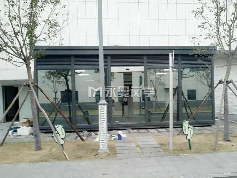 奇瑞工厂室外豪华吸烟亭
